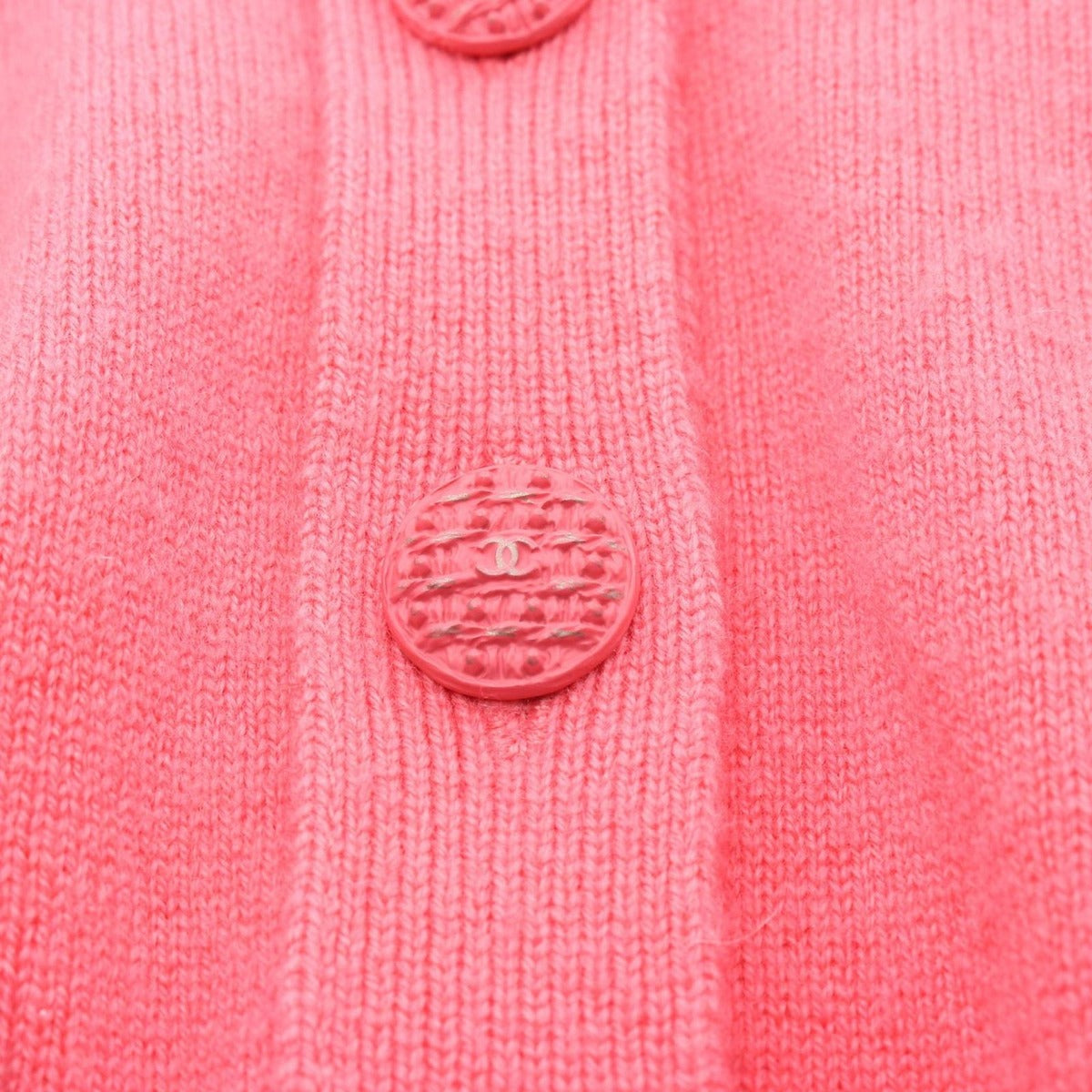 Chanel Cardigan CC Logo Button Cashmere — view 8