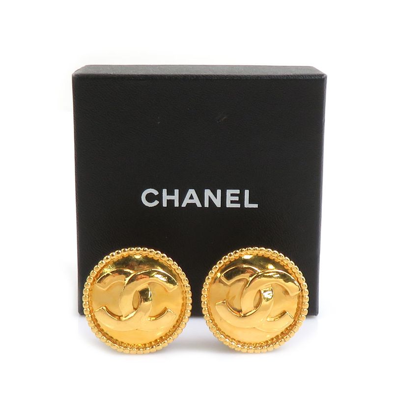 Chanel Earring