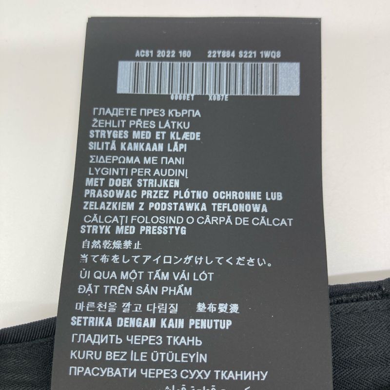 Prada 22 Years Re-nylon Half Pants 22y884 Triangle Plate 38