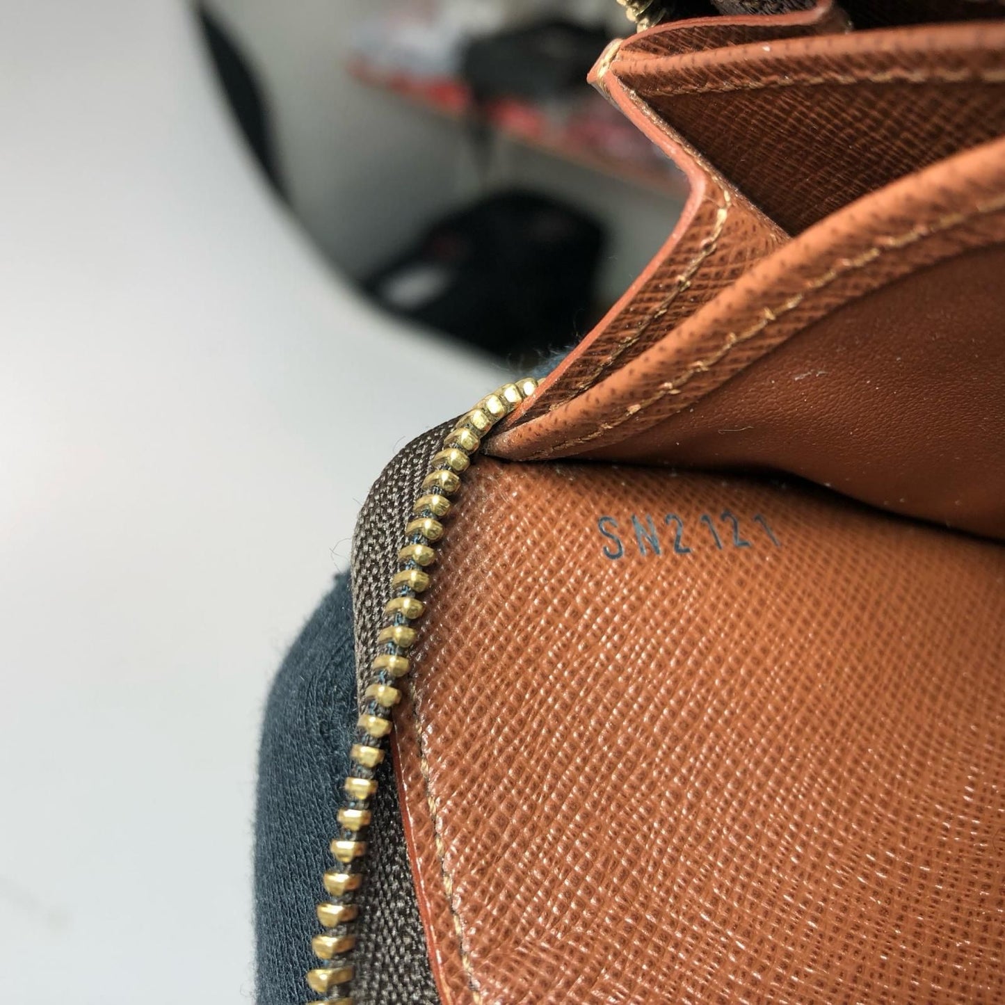 Louis Vuitton Women's Coin Case Zippy Wallet Monogram Zippy Coin Purse