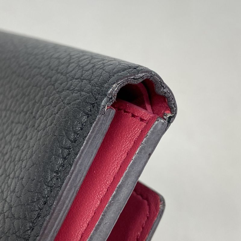 Louis Vuitton Trifold Wallet Taurillon Portefeuille Capucines Compact M62157