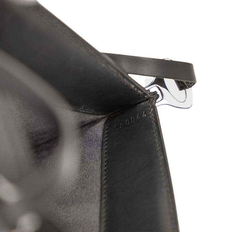 Louis Vuitton Epi Pochette Demi Lune Accessory Pouch Handbag M52622 Noir Black