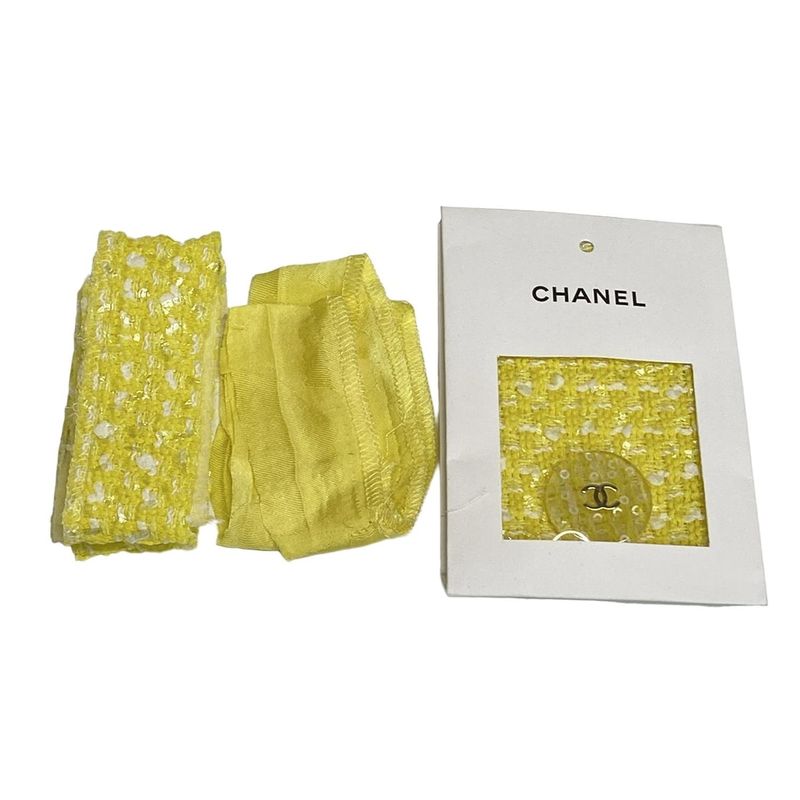 Chanel Jacket Size 36 S Women - P61100 Yellow And White Long Sleeves / Tweed /