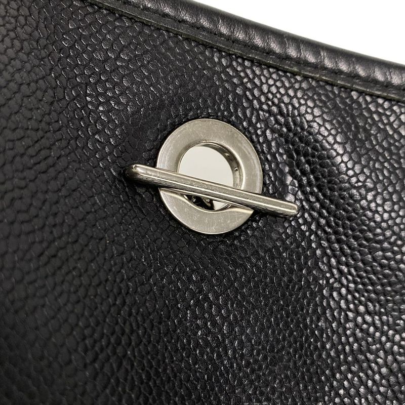 Chanel Tote Bag Matelasse Black Silver Hardware / Chain Shoulder