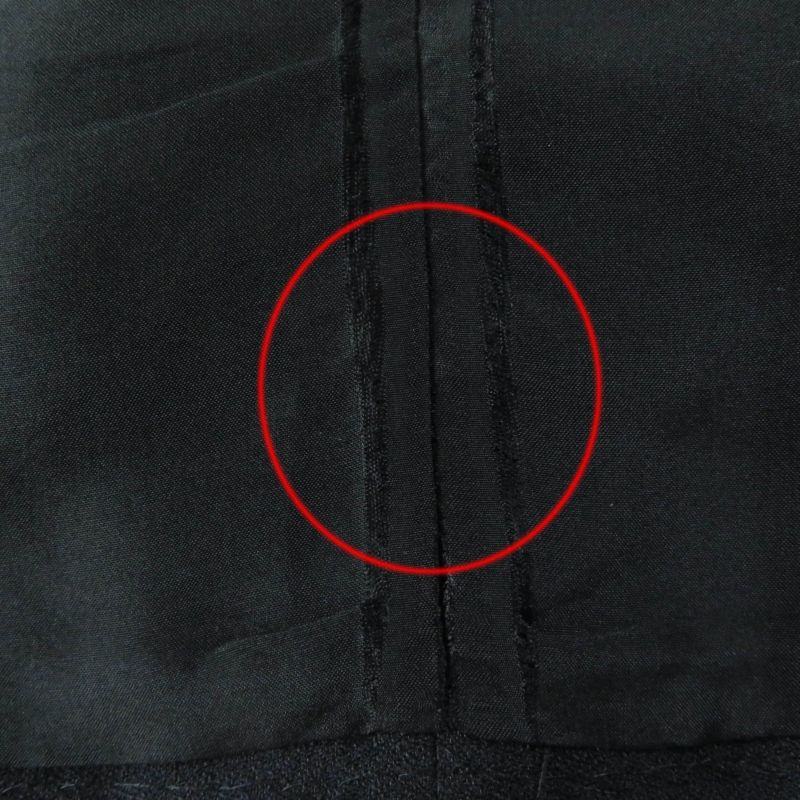 CHANEL P43905v31200 100% Silk With Gripore Buttons Knee Length Tight Skirt