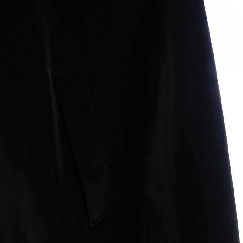 Chanel P75859v67122 Cape