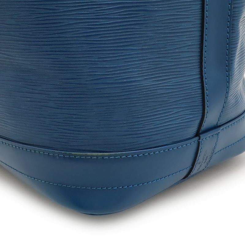 Louis Vuitton Epi Noe Drawstring Shape Shoulder Bag Semi Shoulder One Shoulder