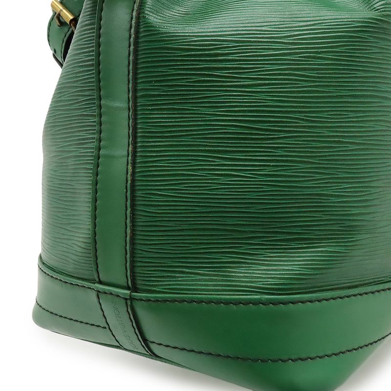 Louis Vuitton Epi Noe Shoulder Bag Semi Shoulder One Shoulder Drawstring Shape