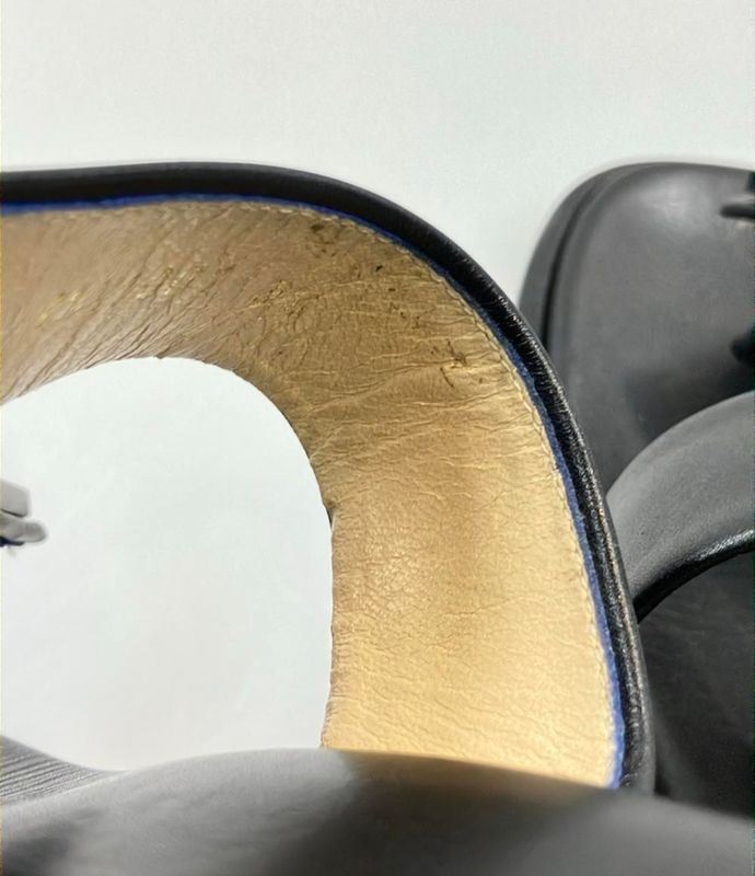 Louis Vuitton Sandals Women SIZE 34 (XS) Louis Vuitton