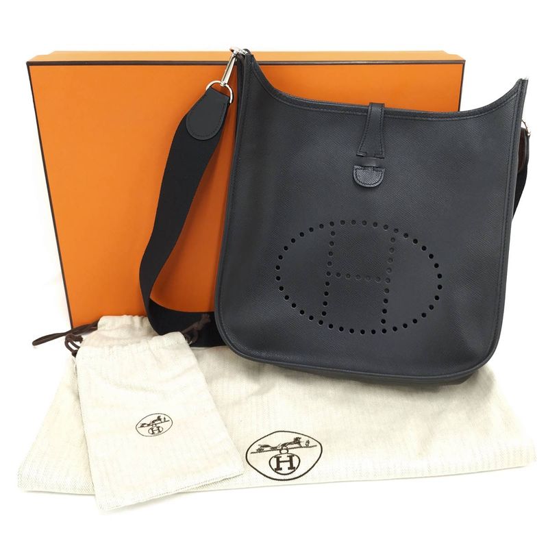 Hermes Shoulder Bag Evelyn II PM Leather Black □J Engraved