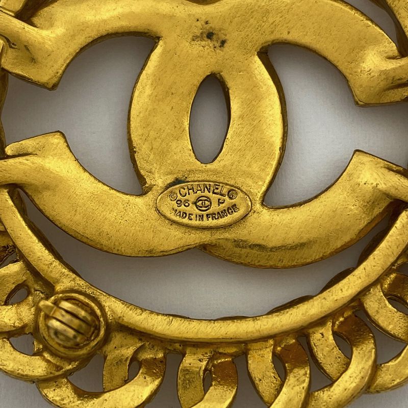 Chanel Coco Mark Brooch Round Brooch GP Gold Ladies