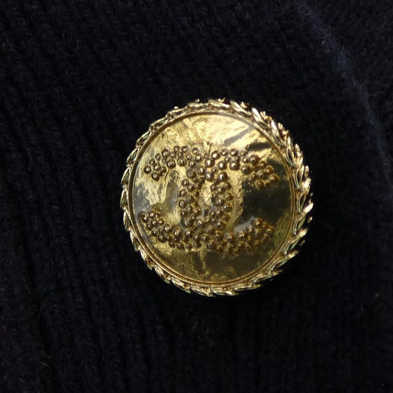 Chanel P70524k10076 21P Cardigan