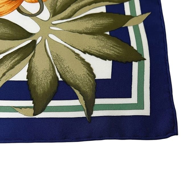Hermes Scarf Carré 90 White Navy Hellas Flowers Excellent Condition