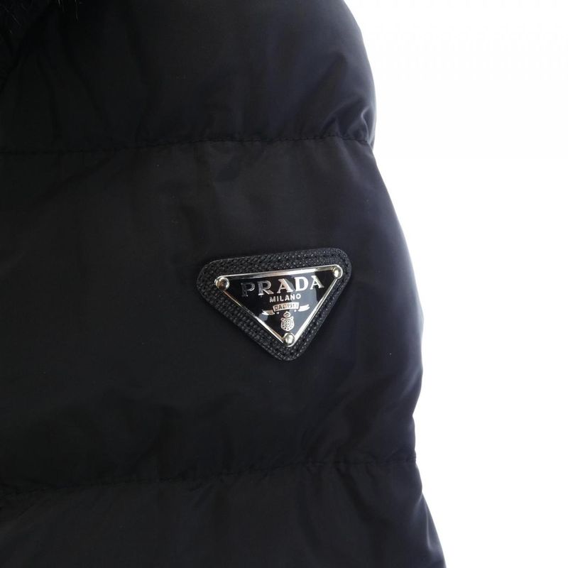 Prada Triangle Logo 29y510 R202 Q04 Down Jacket