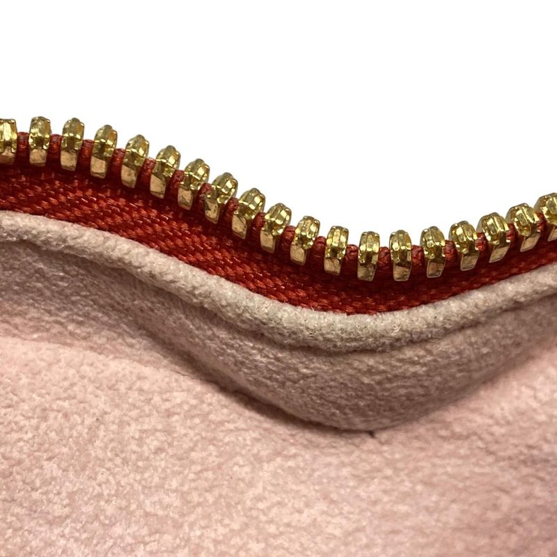 Louis Vuitton Shoulder Bag Heart On Chain M80837 Red Chain Shoulder Leather