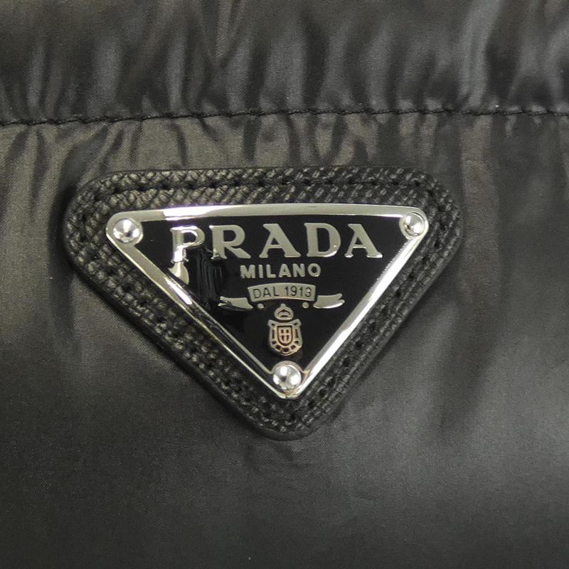 Prada Triangle Logo 290546 R212 11HU Down Vest