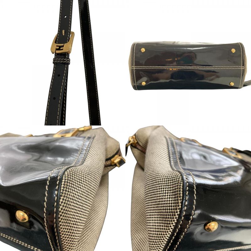 Good Fendi Chameleon Patent Leather Handbag 8bl114-B94 Black Ladies Used