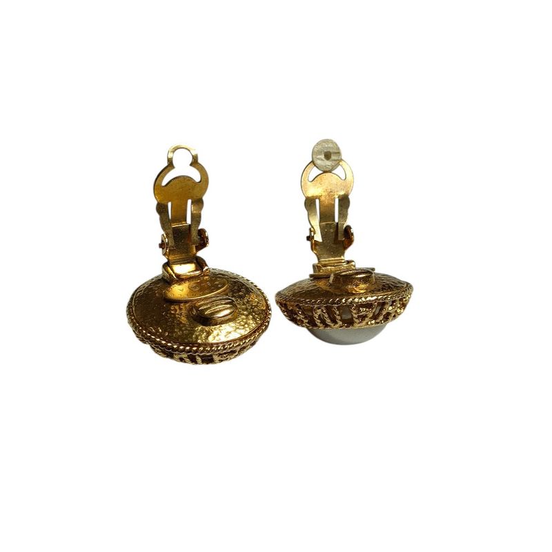 Good Quality 94a Chanel Vintage Faux Pearl Circle Clip Earrings with Box Gold