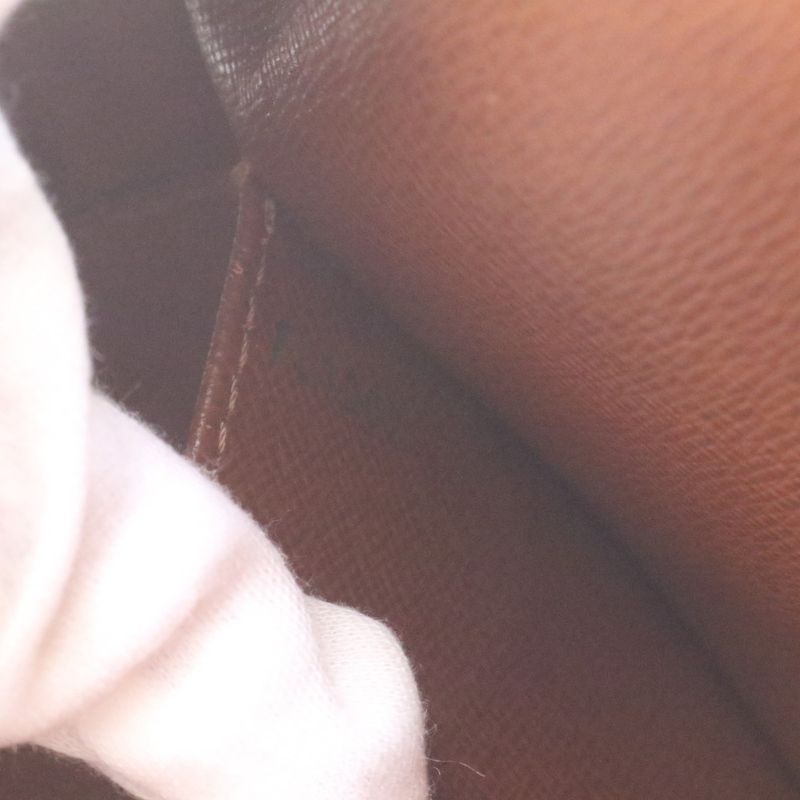 No Solid Louis Vuitton Monogram Cité MM M51182 Leather Shoulder Bag Shoulder