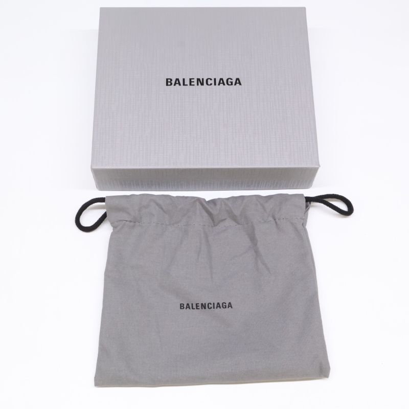 Balenciaga 853577 Passport