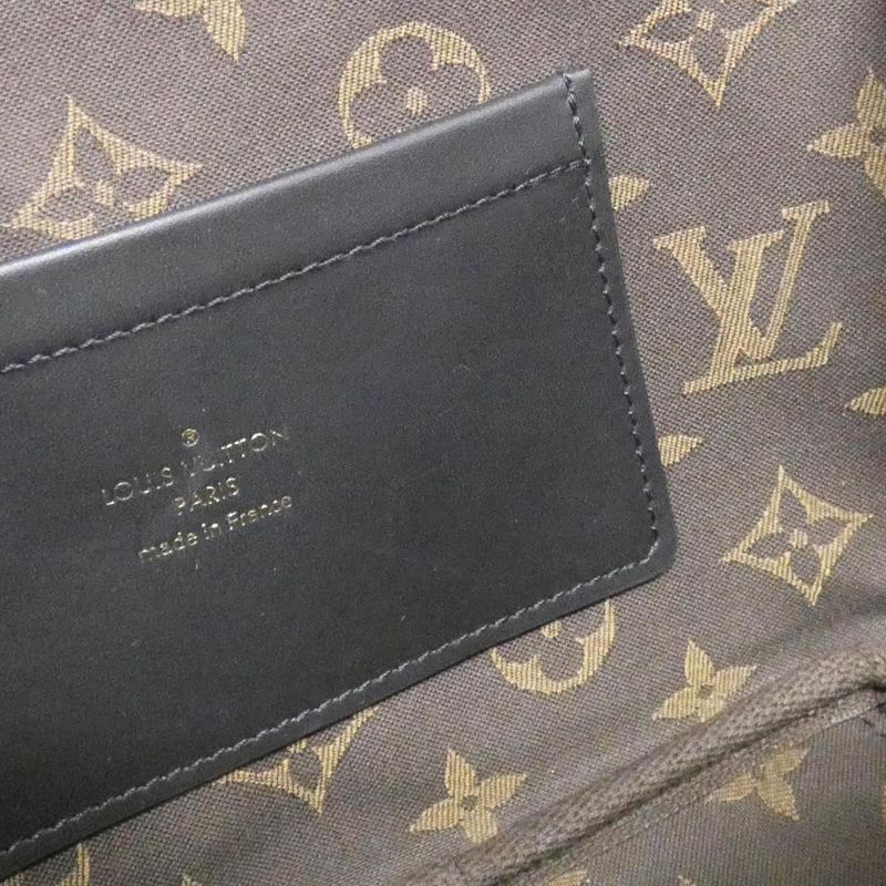 Louis Vuitton Utility Crossbody M80450 Shoulder Bag