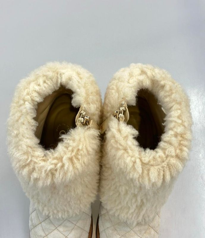Chanel Short Boots Boa Matelasse Women's SIZE 37 1/2 C (L) Chanel