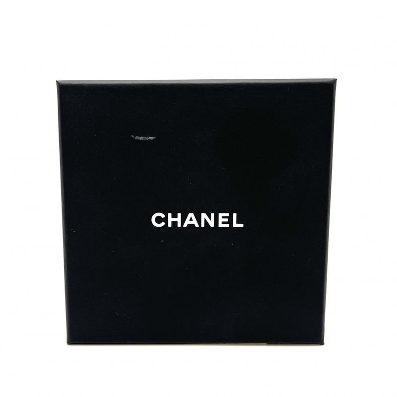 Chanel Bracelet Women's Coco Mark Accessories With Adjuster Chanel Faux Pearl