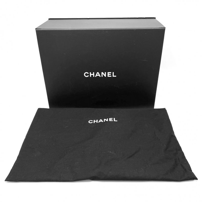 Chanel 2WAY Women's Matelasse Affinity Small Handbag Shoulder Slung Coco Mark