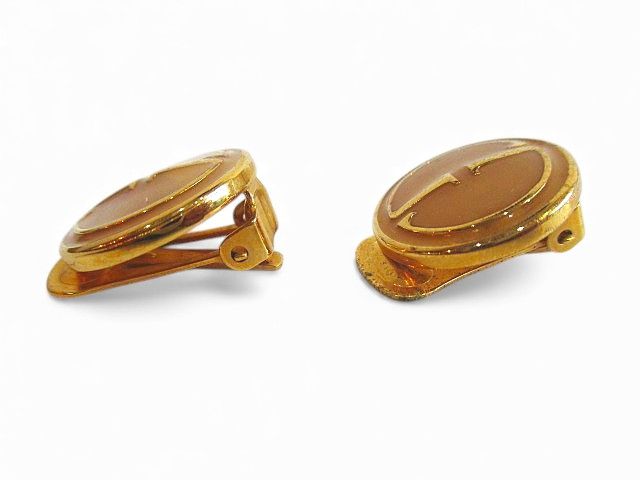 Gucci Earrings YGP Enamel Round Shape Accessories GG Logo Clip Type Earrings