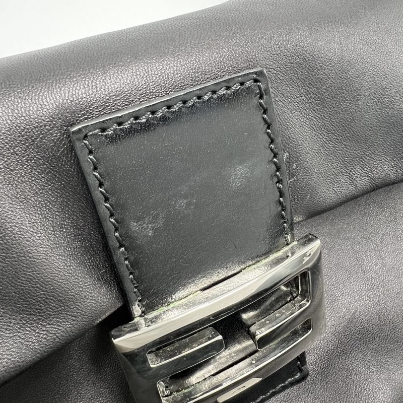 Fendi Handbag Women's Mamma Bucket Shoulder Fendi Leather Black Silver Hardware