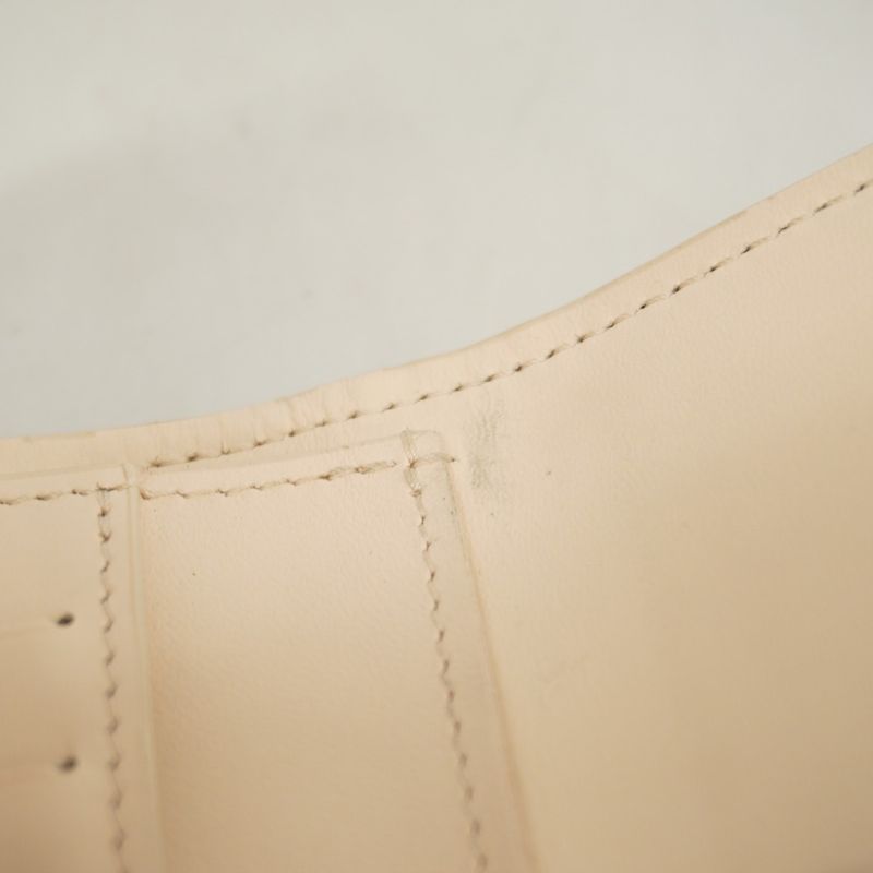 Louis Vuitton Trifold Wallet Portefeuille Capucines Compact M11363 Quartz Ladies