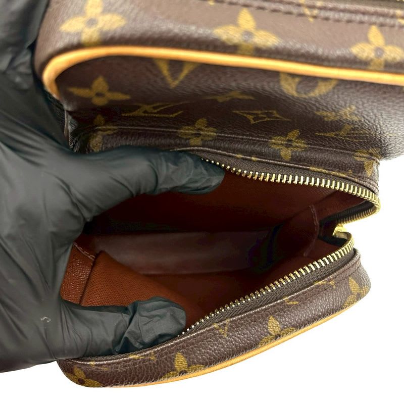 Louis Vuitton Vintage Amazon Monogram Leather Mini Shoulder Bag Pochette Brown