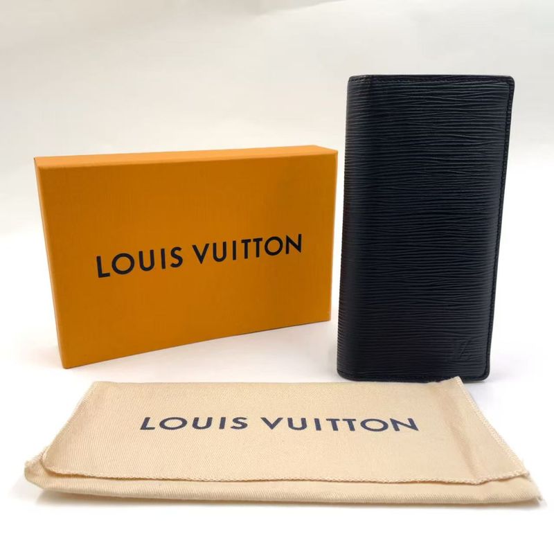 Louis Vuitton Portefeuille Brazza Epi RFID Compatible Leather Black Folded Long