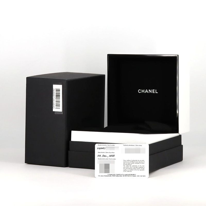 Chanel J12 Phantom 33mm (1.30in) Ceramic H6345 Ceramic Quartz