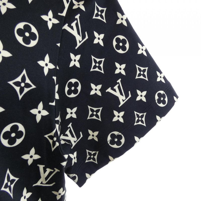 Louis Vuitton Monogram T-shirt With Stripe Accent Fnts80tr1 T-shirt
