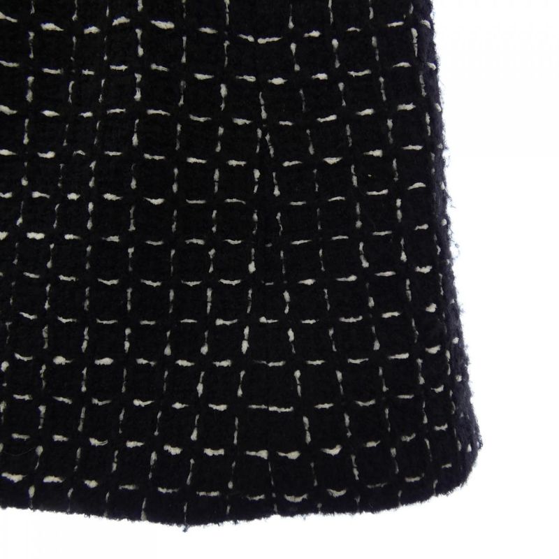 Chanel P75820v67489 Skirt