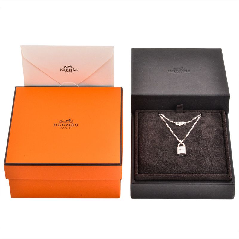 Hermes Amulet Cadenas Necklace 18k White Gold 9.4g Diamond Ladies
