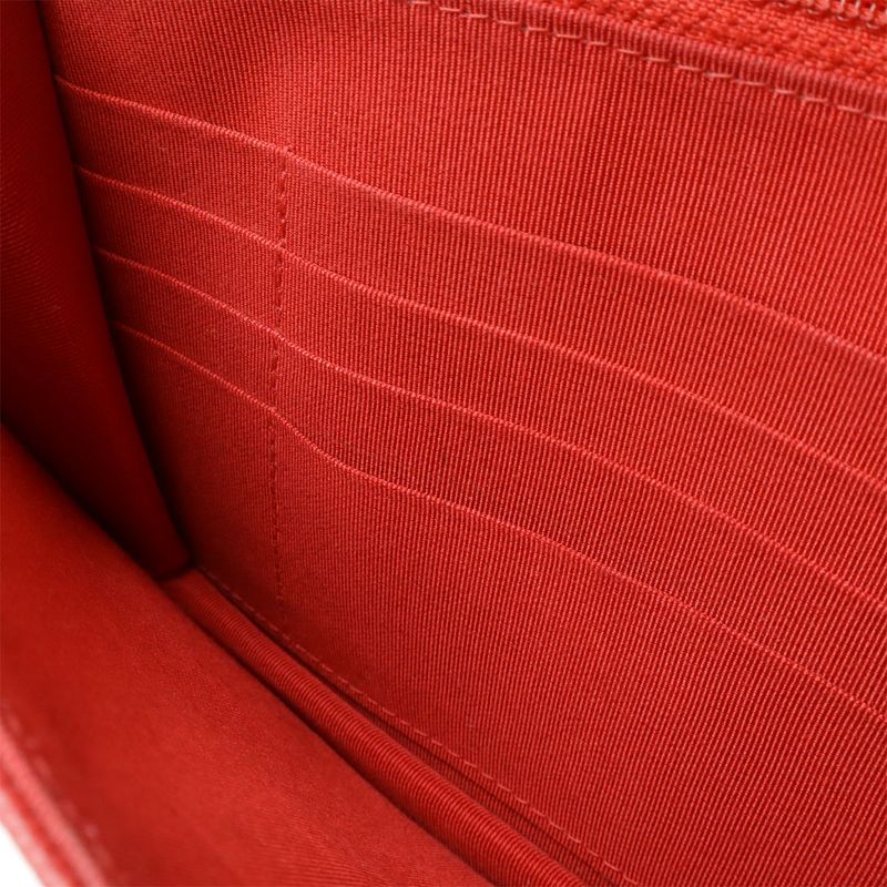 Chanel V-Stitched Chevron Chain Wallet Shoulder Bag Pochette Caviar Skin