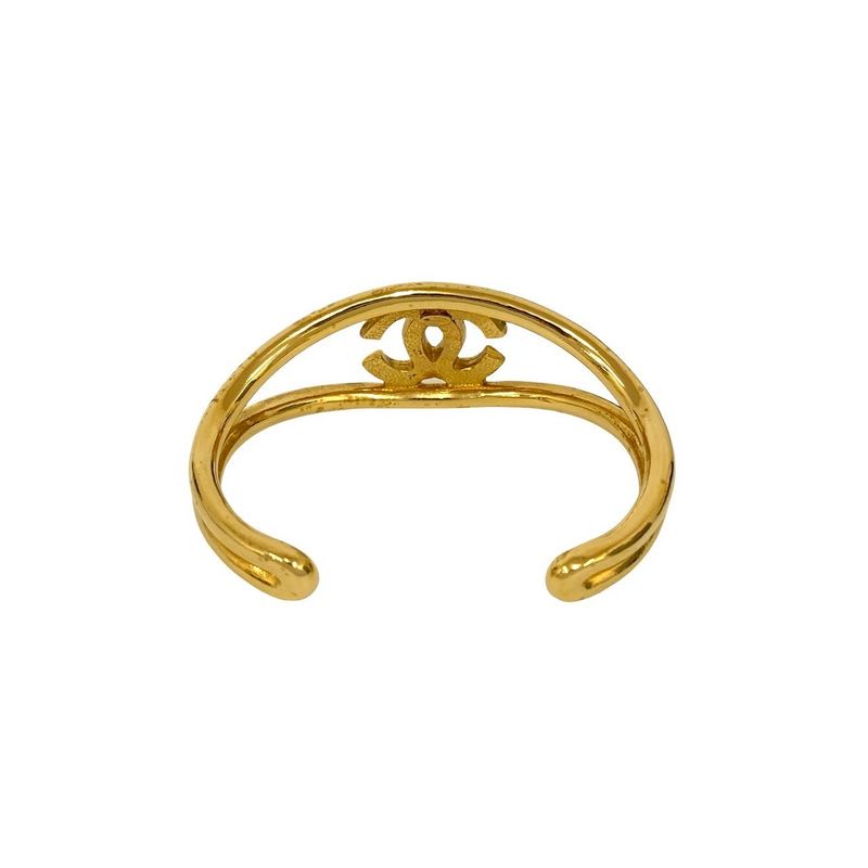 Chanel Vintage Coco Mark Bangle Bracelet Accessory Gold 02633 97P