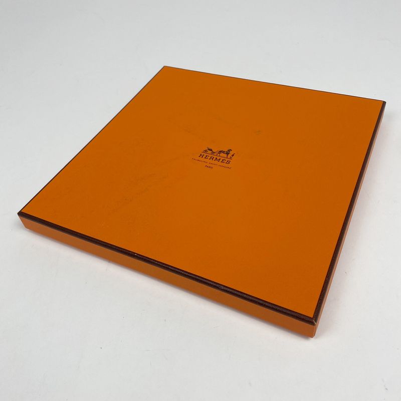 Hermes Carré 90 Huaca Piru Sacred Peru Scarf Silk Light Green Multicolor Women