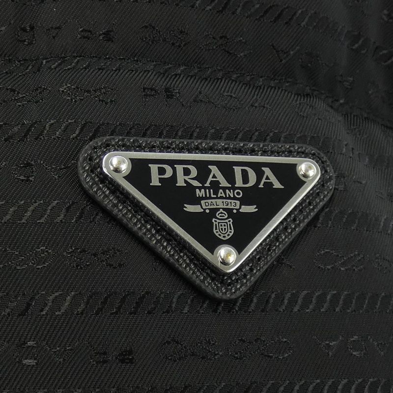 Prada Triangle Logo 292052 S222 11FC Down Jacket