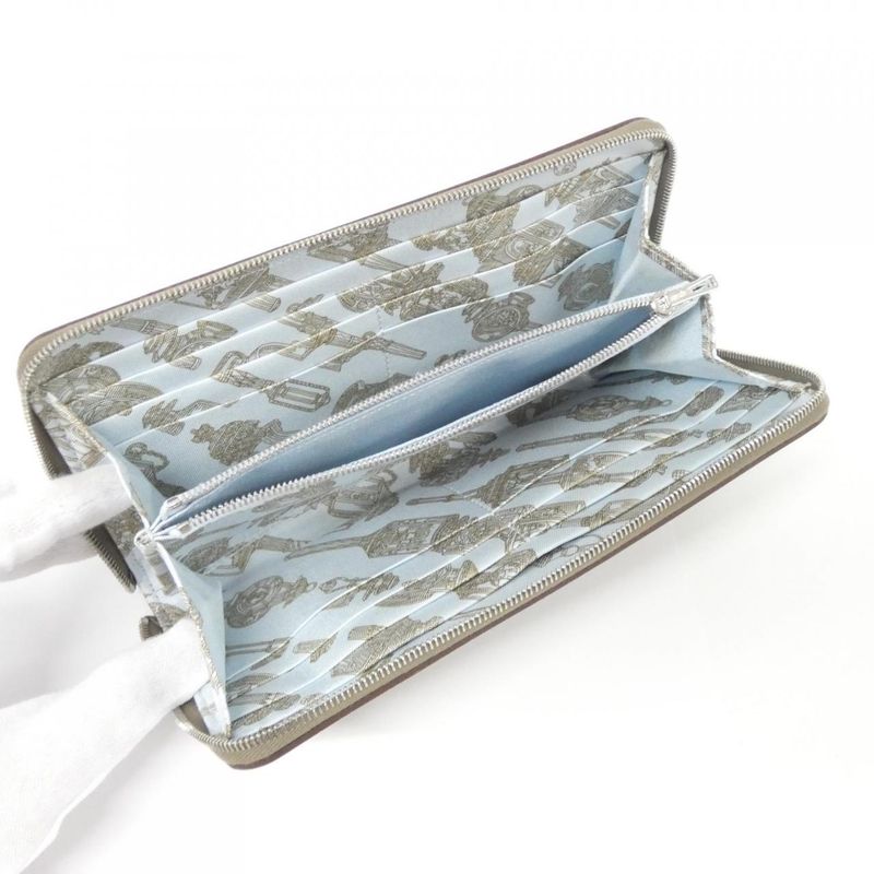 Hermes Mervilleuses Lanternes Silk in Classic 086366ck Wallet