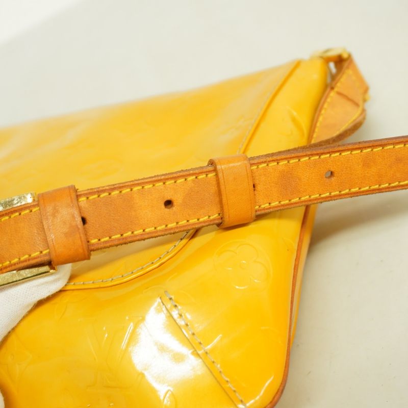 Louis Vuitton Shoulder Bag Vernis Thompson Street M91008 Beige Women's