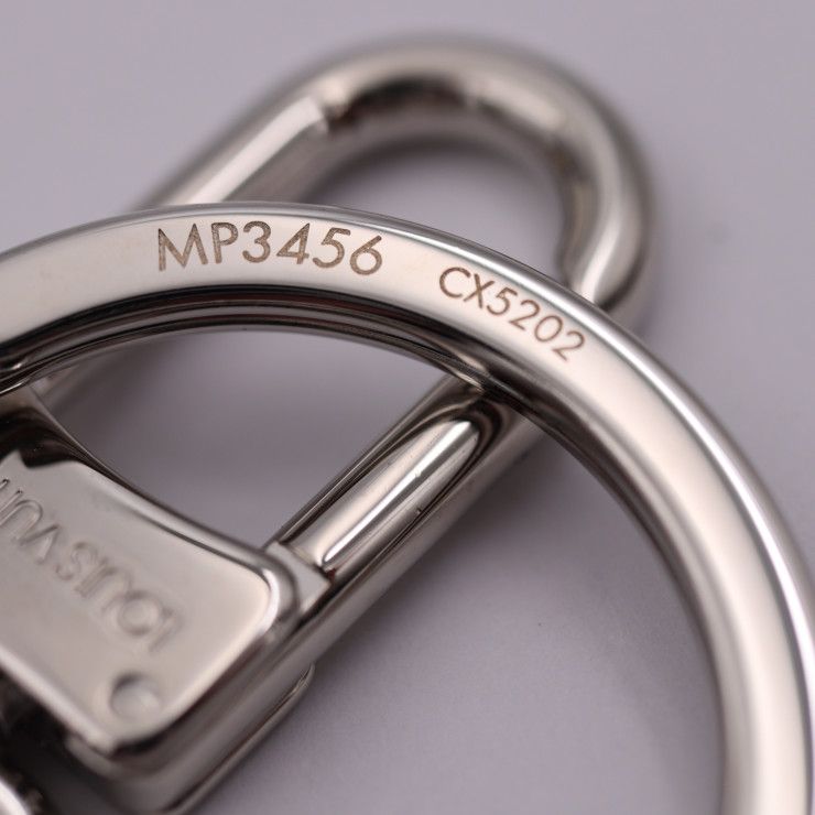 Louis Vuitton Monogram Commix Key Holder Mp3456 Leather White Multicolor Silver