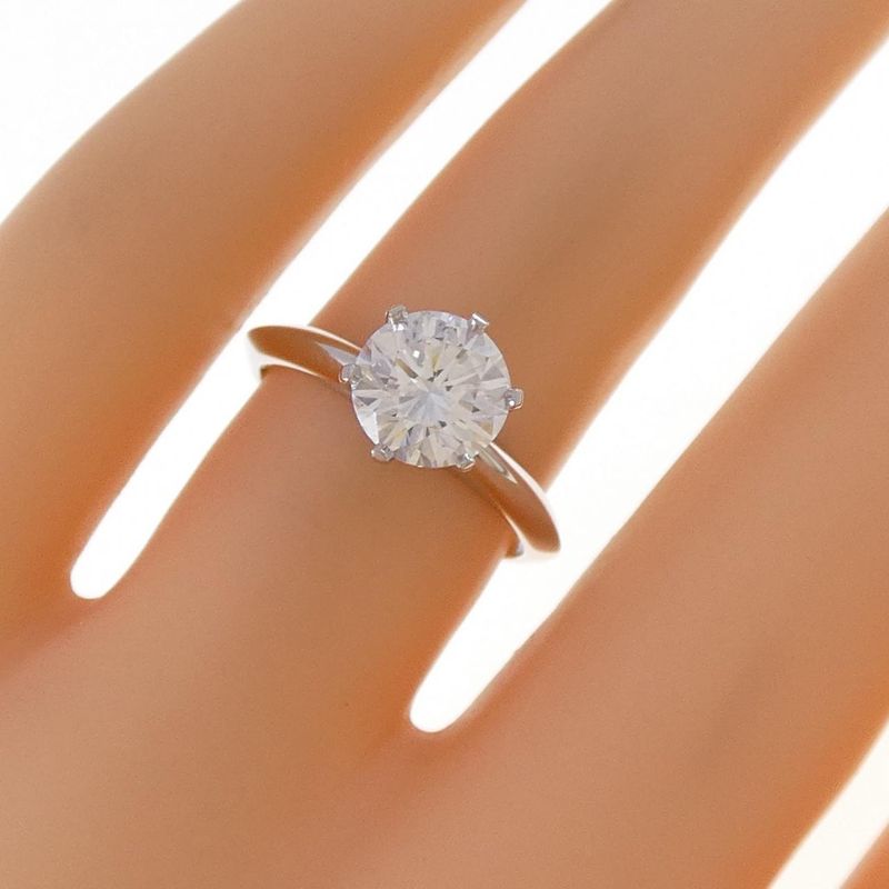 Tiffany & Co Classic Solitaire Ring 1.35ct G VVS1