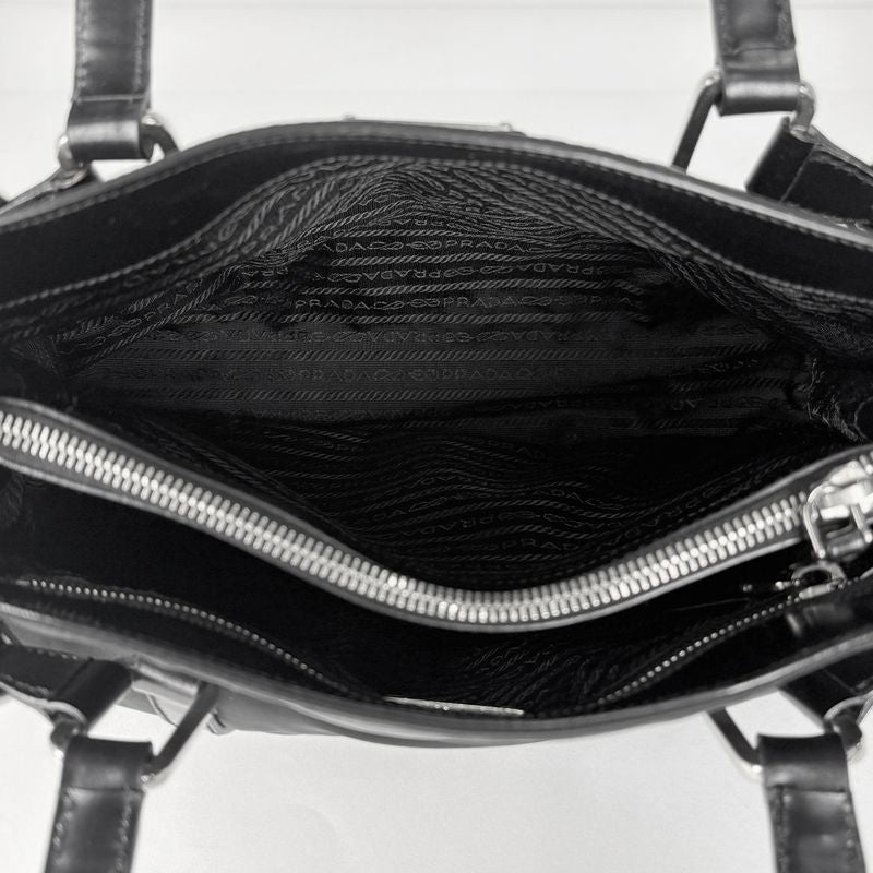 Prada Logo Plate Tote Handbag Tote Bag Nylon Nero (Black) Women