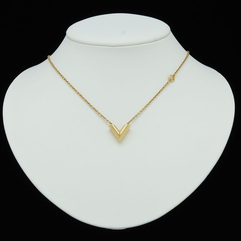 Louis Vuitton Necklace Escential V Essential Pendant GP Gold M00857
