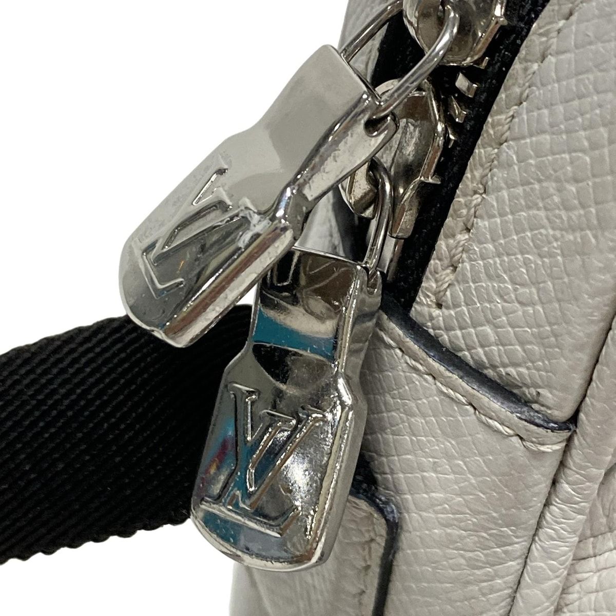 Louis Vuitton Shoulder Bag Taigarama Outdoor Messenger PM M30243 Antarctica