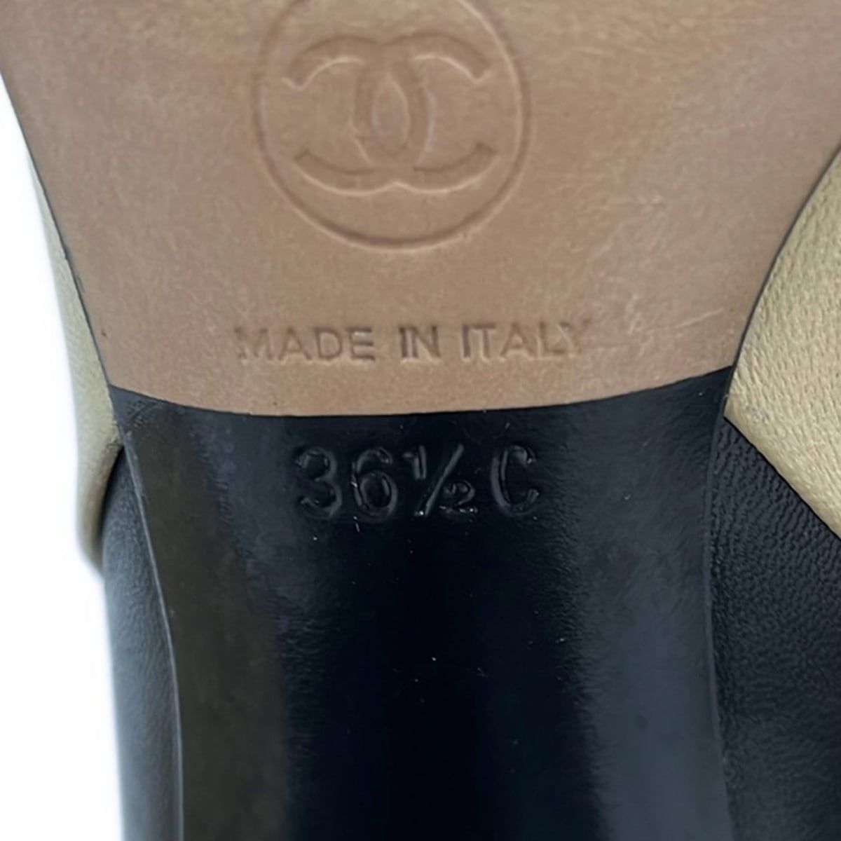 CHANEL Long boots 36 1 2C Women - G26233 Beige and black knee-high lambskin