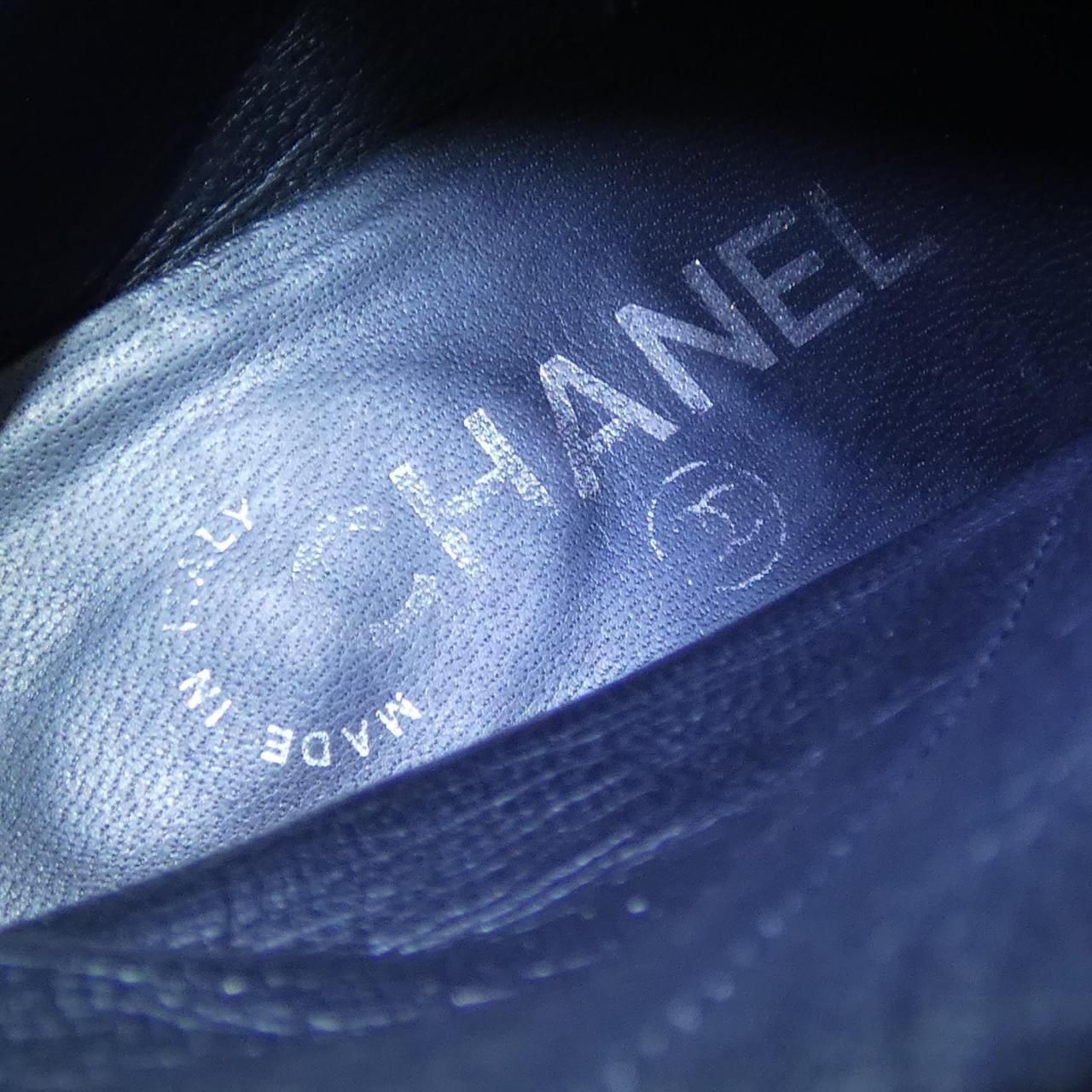 Chanel Chanel G35050 Boots